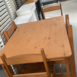 CONJUNTO MESA 04 CADEIRAS MADEIRA 1,10 CARAMELO REF9700